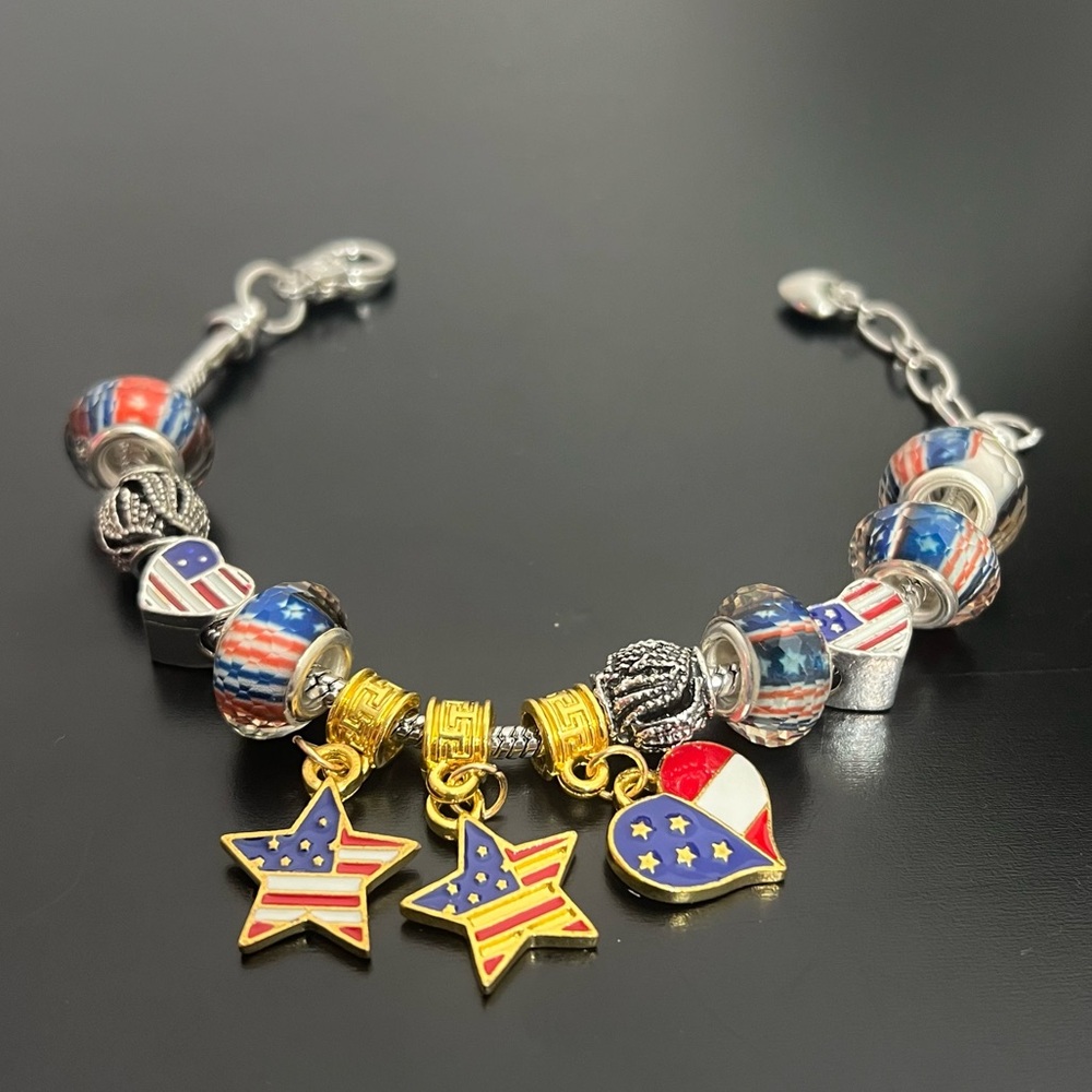 USA Patriotic Charm Bracelet – 11 Interchangeable Charms | 4th of July Ready NEW - Picture 7 of 10